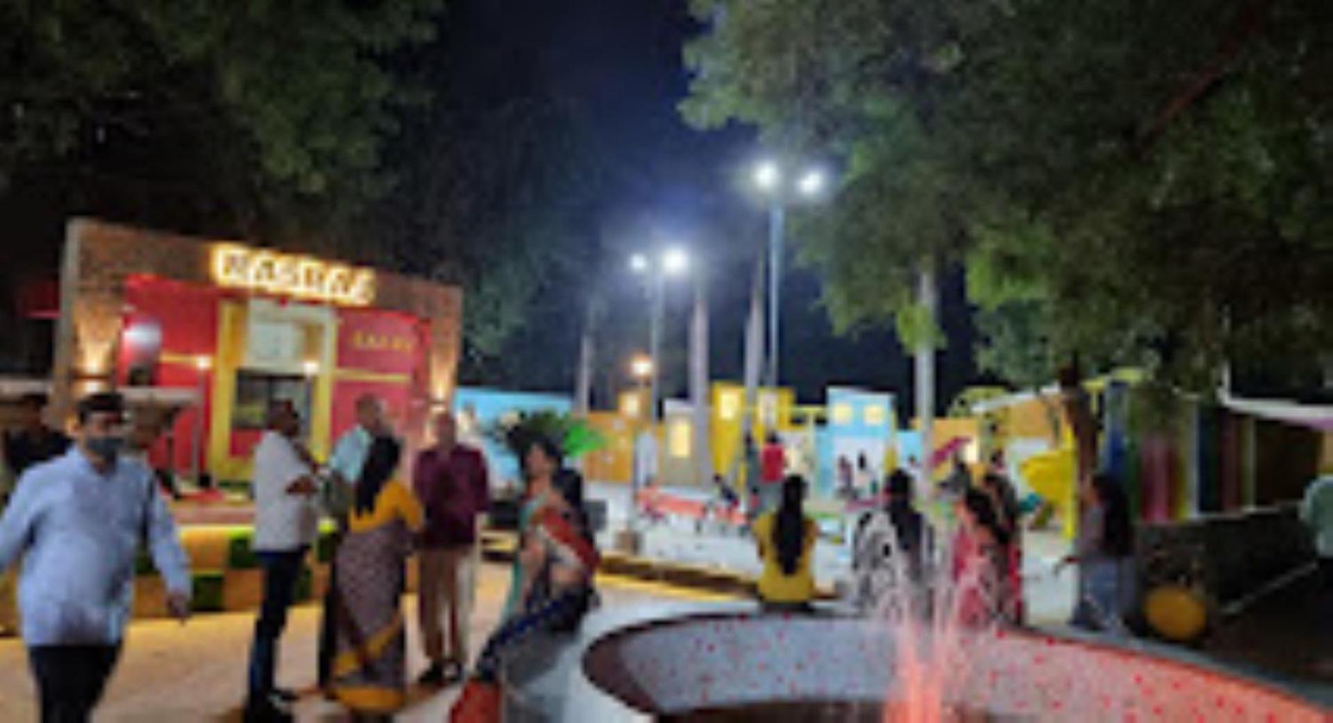 Hotel Pritam Palace , Dhule Bagian luar foto